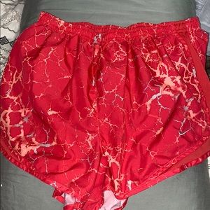 NIKE SHORTS